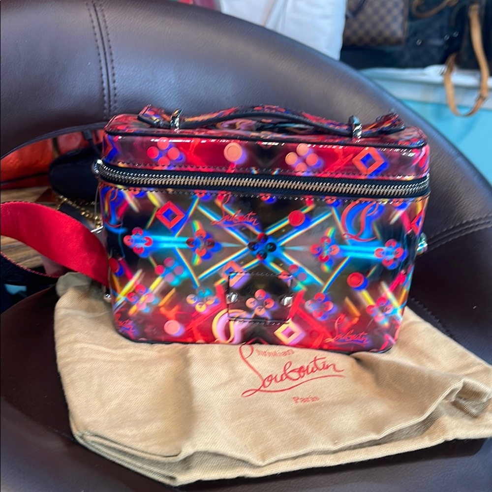 NWT CL Louboutin Kypipouch Patent Leather Cross-body Bag - Multicolour